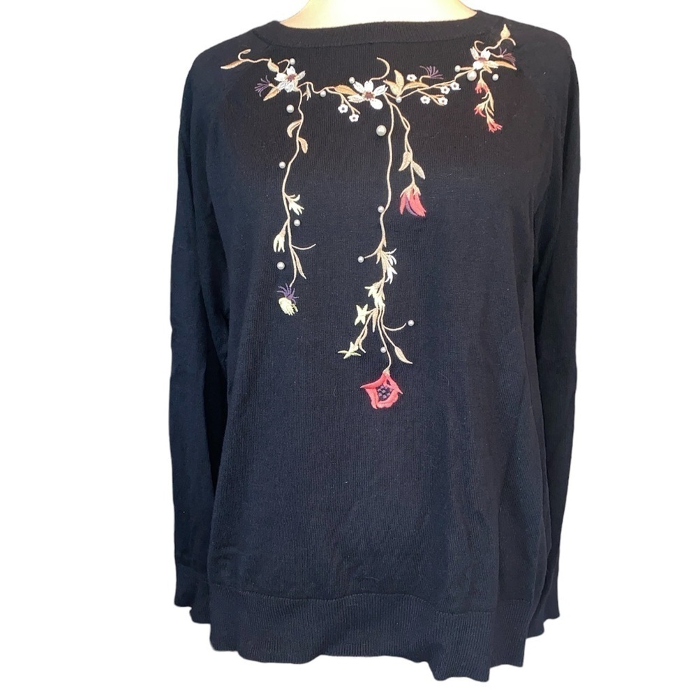 St. John’s Bay sweater long sleeve embroidered with/small Pearl accents Sz XL